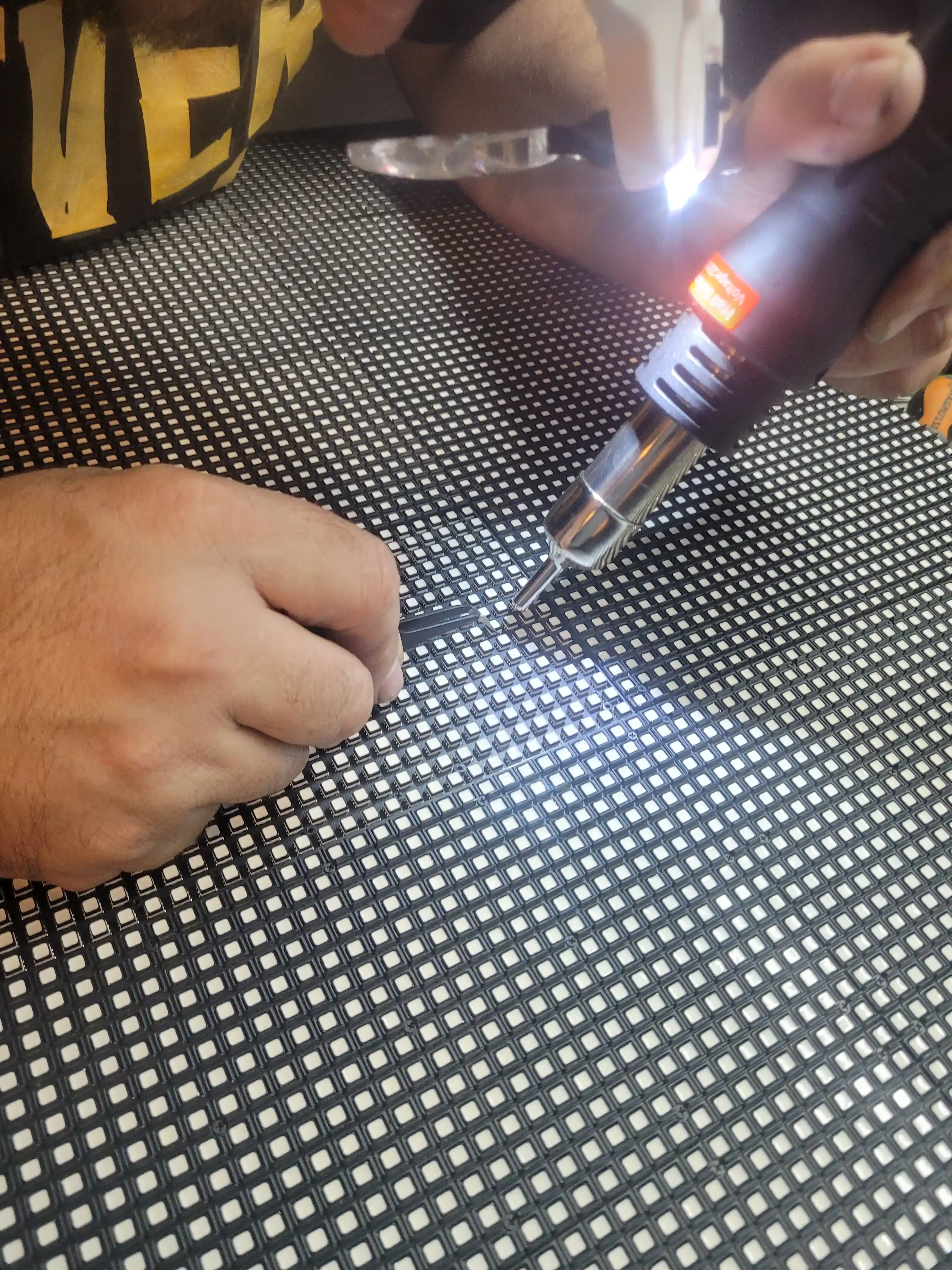 Réparation Écran LED - Expertise Technique - Photo 4